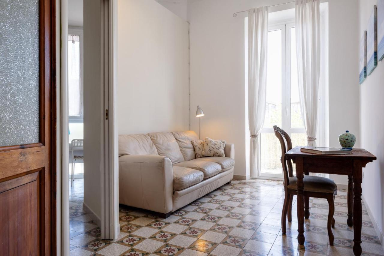 Piazza Concordia Apartment With Balcony 斯培西亚 外观 照片